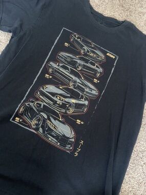 Men's Black Short-Sleeve Graphic Car Tee